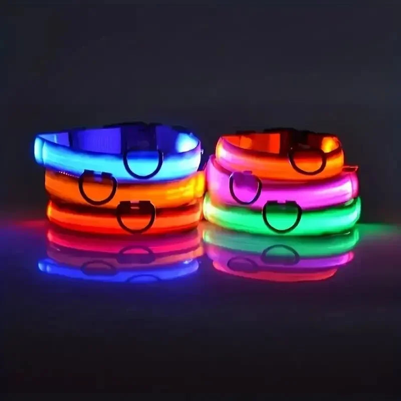 LED glow dog collar from Showlu Smart General with safety night leash, featuring bright illumination for nighttime visibility.