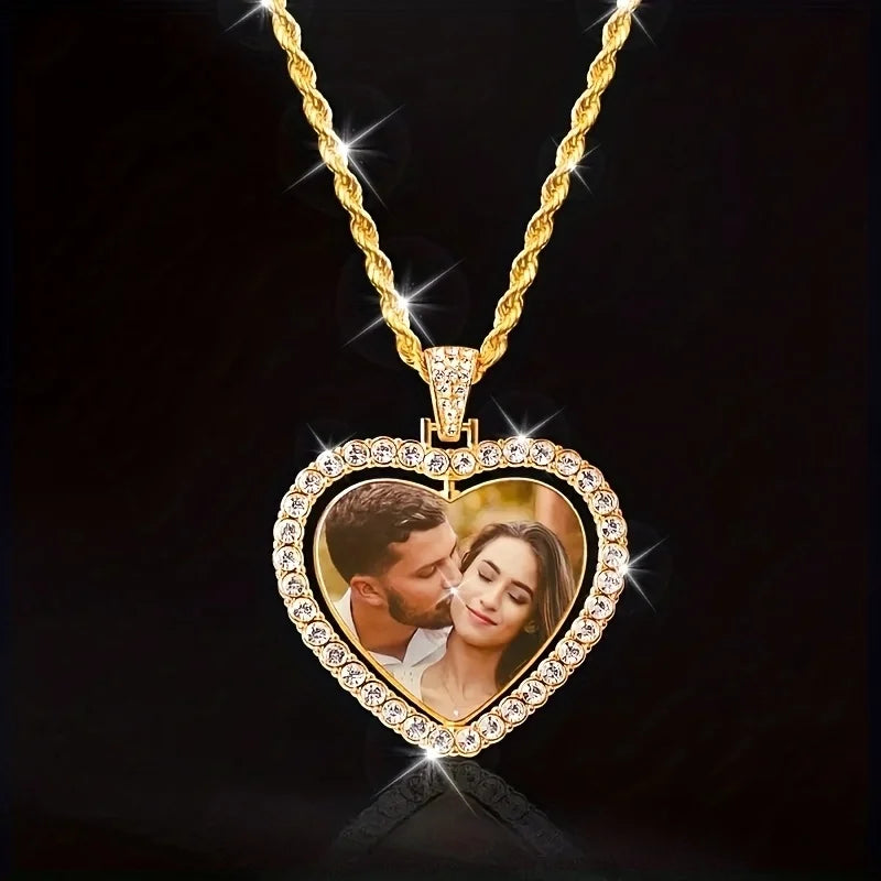 Customized two-photo luxury necklace from Showlu Fashion, featuring two engraved photo pendants for men and women.