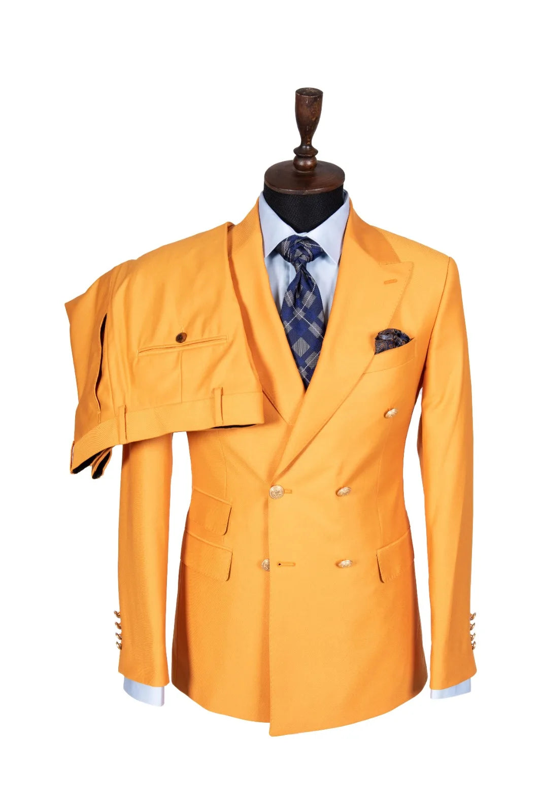 Slim fit double-breasted men's tuxedo suit with peak lapel, jacket and pants, ideal for weddings, parties, and formal events.