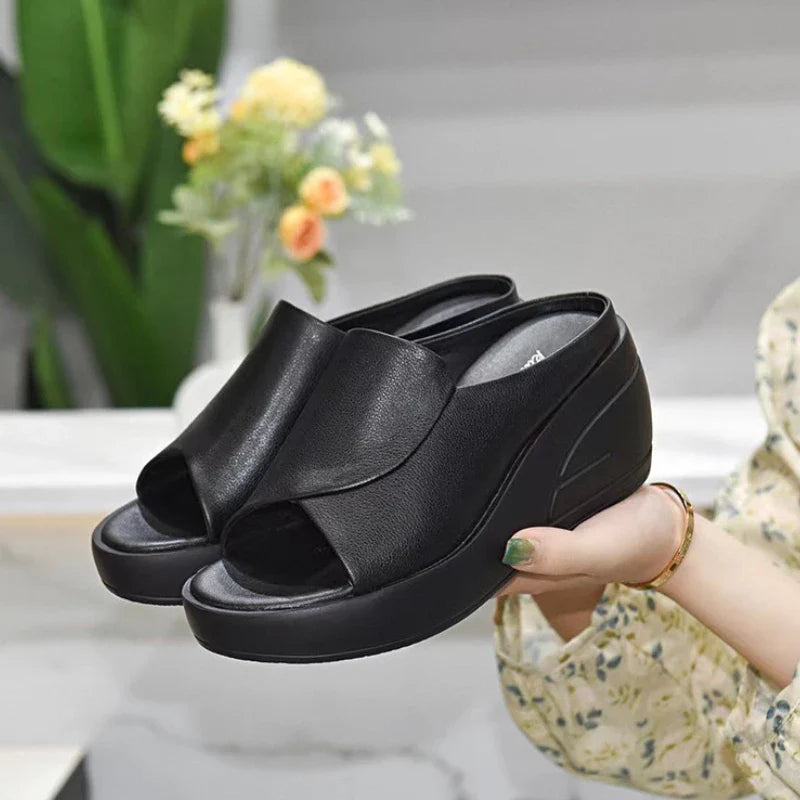 Shijunyi women's wedge platform sandals with orthopedic support, featuring beach slide design and comfortable slip-on style.