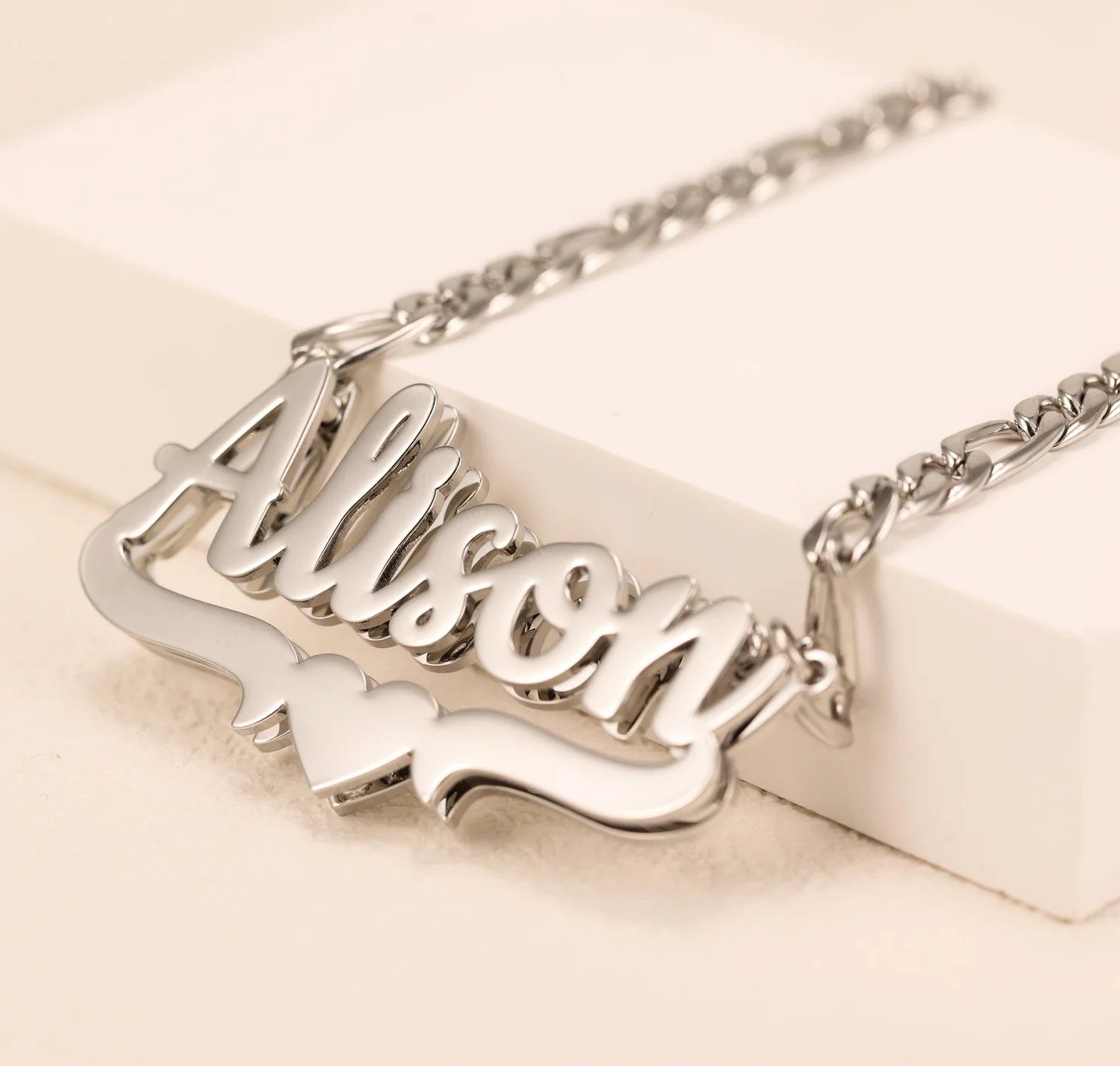 Showlu Custom Double Name Plate Necklace in 3D stainless steel jewelry, featuring two personalized engraved name plates.