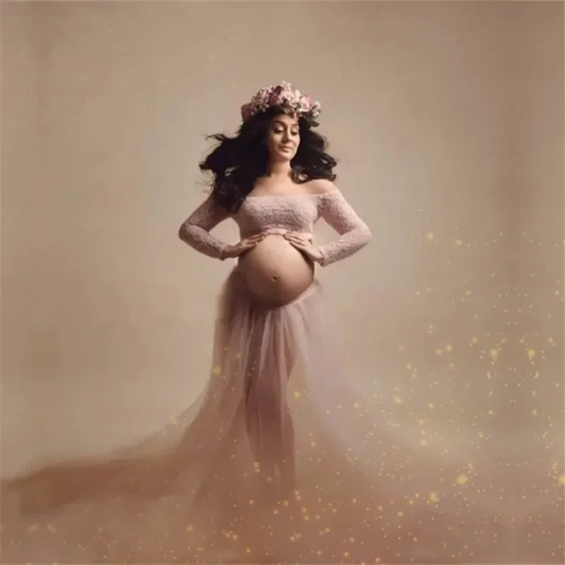 Showlu maternity lace top and tulle skirt set for photoshoots, featuring elegant lace details and flowing fabric.