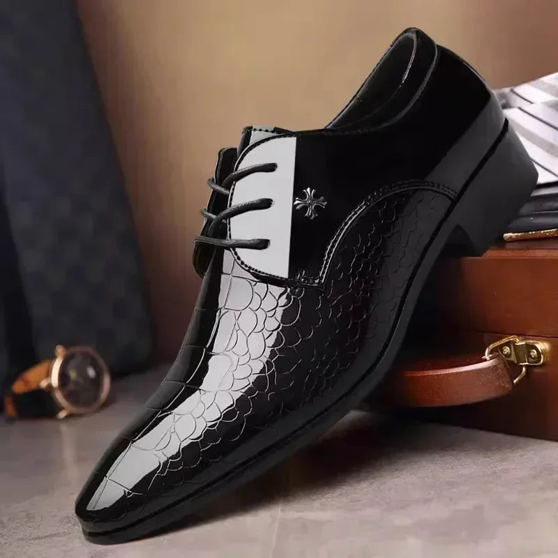 Men's Oxford shoes by Showlu Fashion with pointed toe, patent leather, Italian style dress shoes for formal occasions.