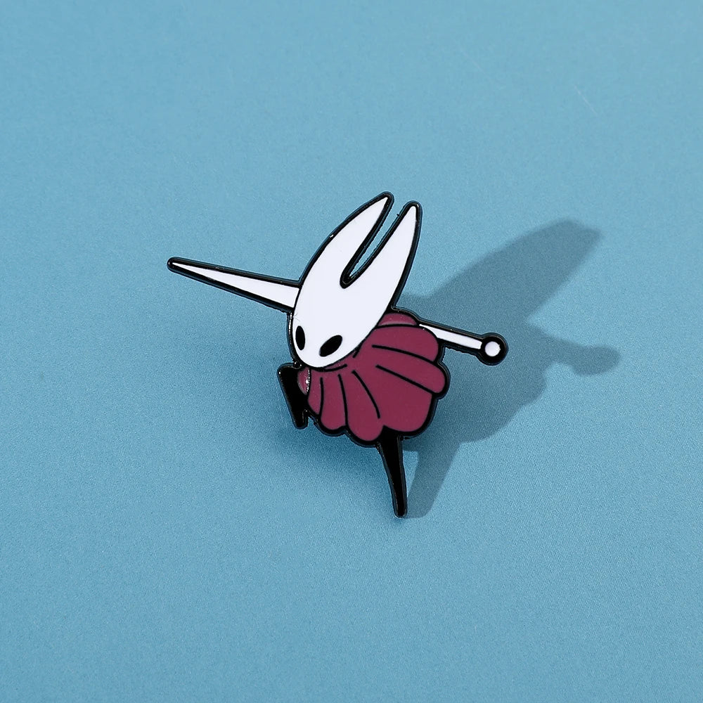 Hot Toys Hollow Knight enamel pin featuring zinc alloy metal game badge with intricate design and detailed craftsmanship.