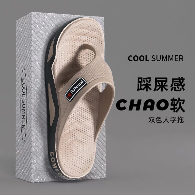 Men's summer flip-flops by Showlu, casual beach sandals with comfortable design for outdoor and home wear.