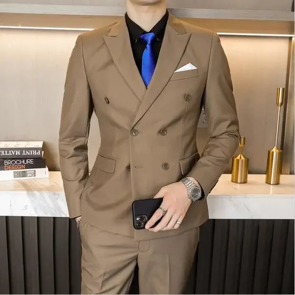 Men's slim fit double-breasted suit by Showlu Fashion, perfect for business or wedding occasions, shown in a classic style.