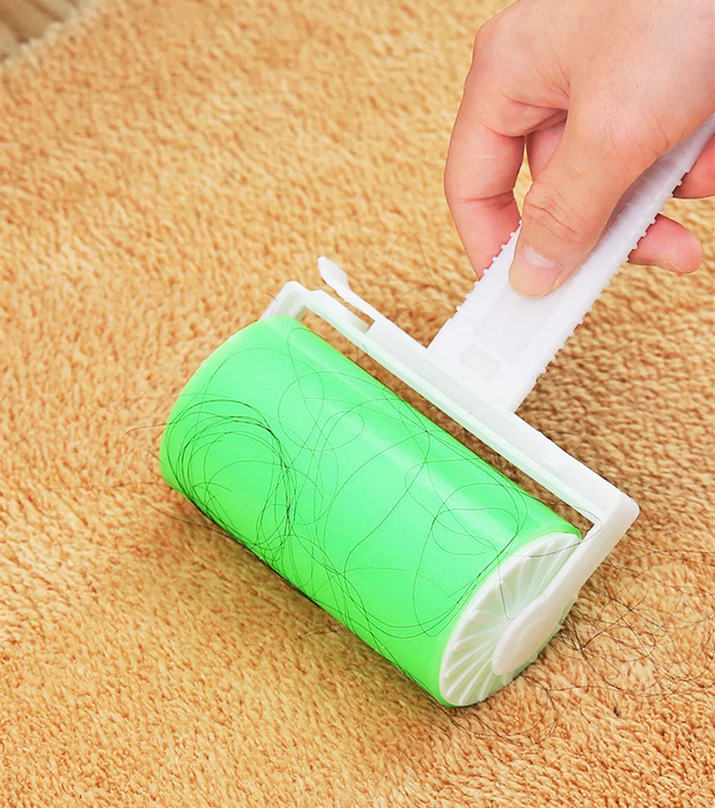 Showlu Smart General Pet Hair Roller Pro with replaceable sticky sheets for removing pet hair from furniture and clothing.