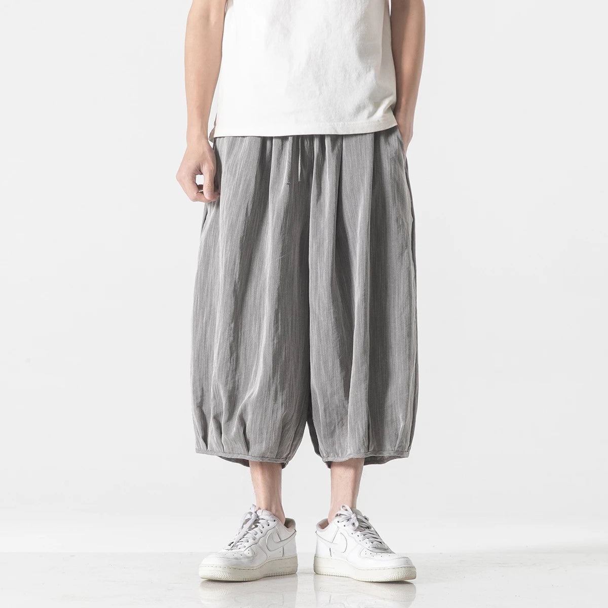 New Summer Men’s Calf-Length Pants Loose Harem Pants Men Solid Color Elastic Waist Casual Trousers Jogger Hip Hop Streetwear Man