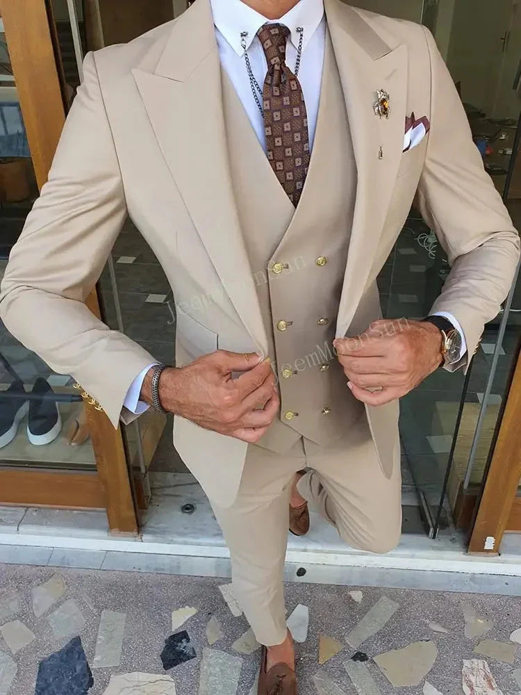 Men's white 3-piece slim fit suit with peak lapel, wedding tuxedo style, from SHOWLU FASHION STORE, shown with jacket, shirt, and trousers