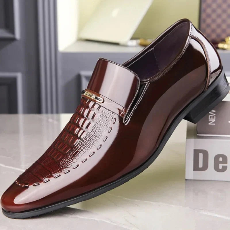 SHOWLU men's patent leather Oxford shoes with height-increasing insoles, formal loafers for stylish and elevated footwear.