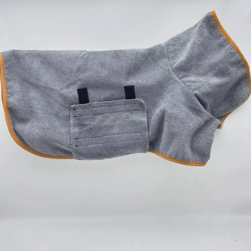 Absorbent dog bathrobe and towel from Showlu Fashion Store, quick-drying pet towel for small and large dogs and cats.