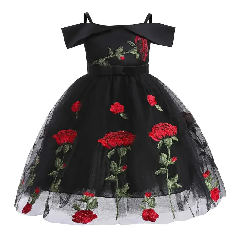 Sleeveless summer flower girl dress for kids by Showlu Fashion, suitable for weddings and parties for girls aged 3 to 10 years.