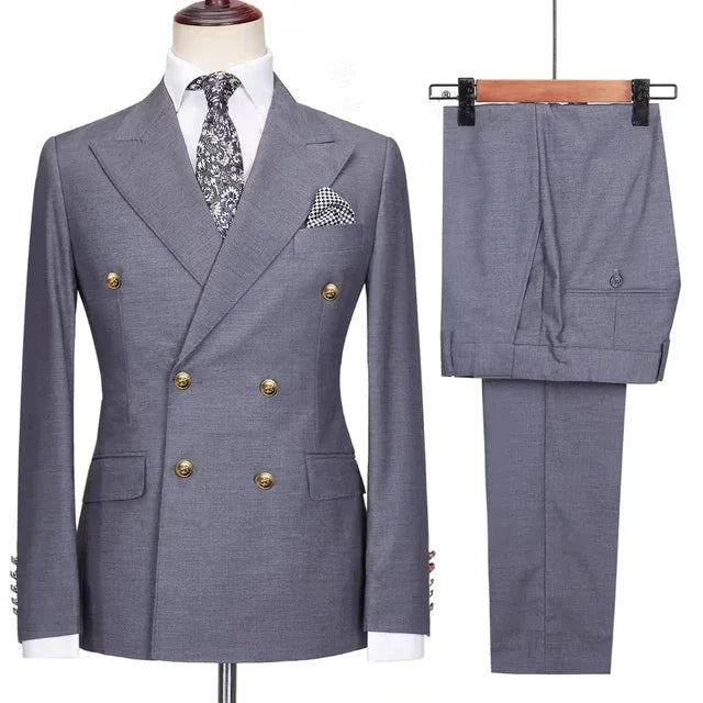 Royal blue men's double-breasted 2-piece suit by Showlu Fashion, featuring tailored fit and classic lapels for business attire