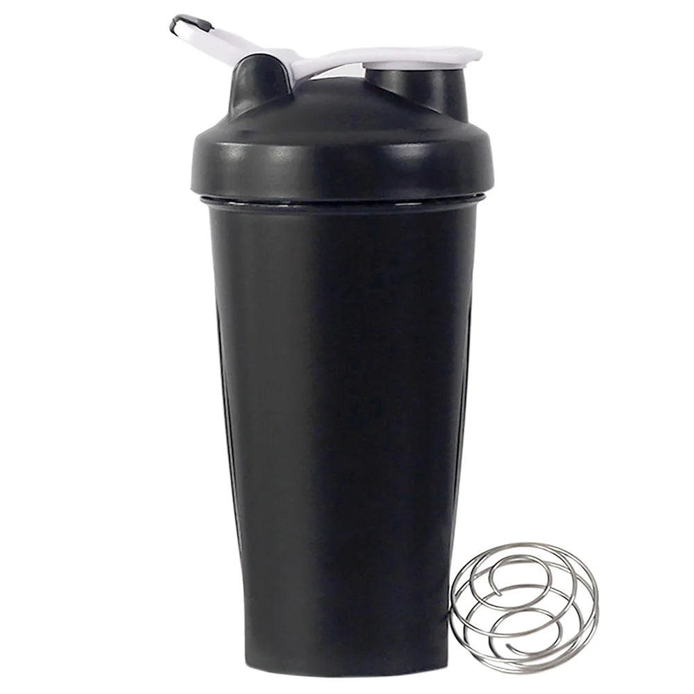 600ml Showlu Fitness Shaker Bottle with 20oz capacity, portable protein shaker for athletes and fitness enthusiasts.