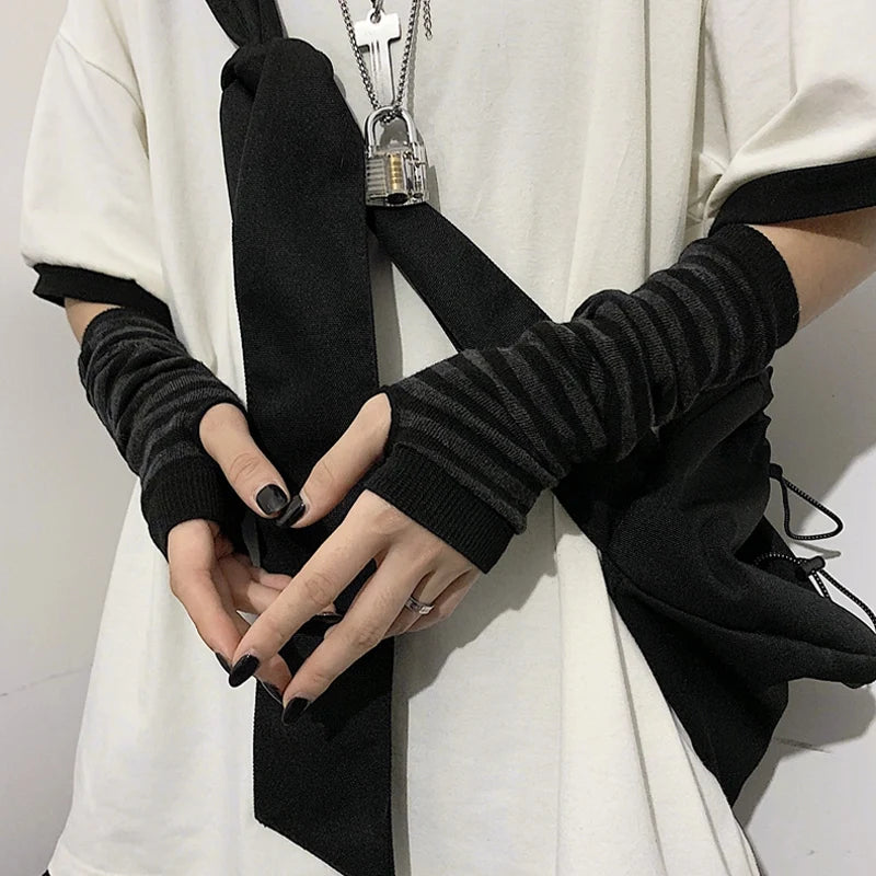 Showlu Smart General winter long sleeve fingerless knitted gloves with stripe design, elastic fit, perfect for outdoor warmth.
