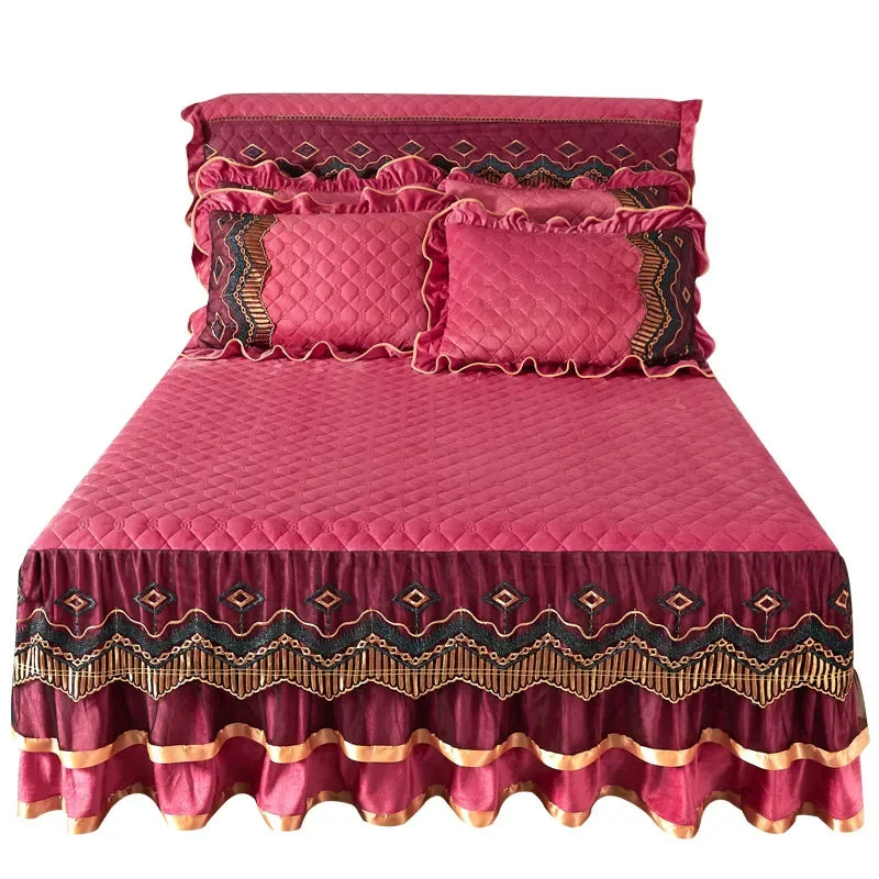 AI WINSURE-European Lace Velvet Bedspreads Quilted, King Size, Luxury, Retro Soft Bedskirt Set, with 2 Pillow Shams, Queen