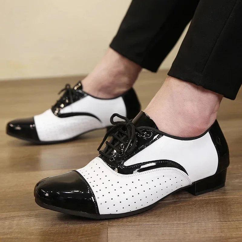 Men's modern dance shoes by Showlu Fashion, soft leather, breathable, suitable for Latin, jazz, and social dance performances.