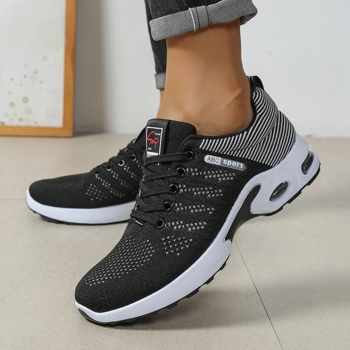 Men's breathable lace-up running shoes featuring non-slip soles, durable construction, and pillow comfort for active wear.
