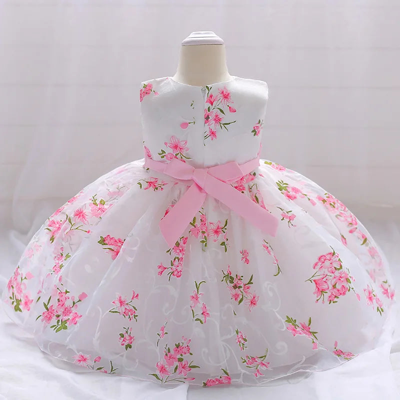 Baby girl birthday dress by Showlu Fashion Store, floral embroidery, sleeveless baptism costume for 1-year-old girls with princess style.