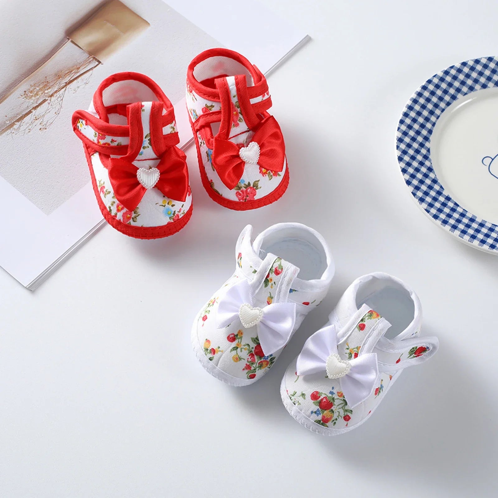 Showlu Baby Girls soft sole flat shoes with flower print, toddler shoes for ages 0-12 months, comfortable and cute footwear.