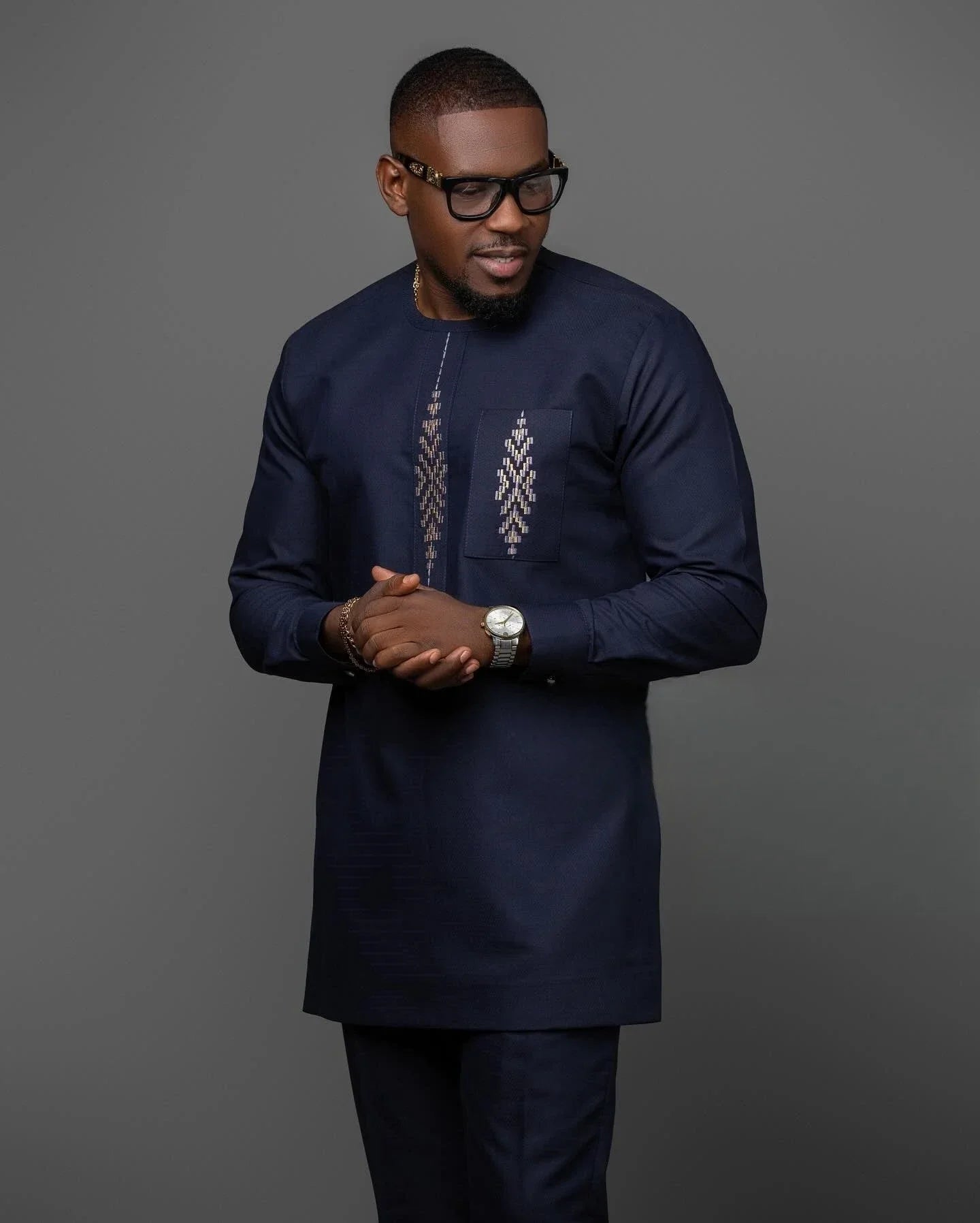 SHOWLU Men's African Kaftan tracksuit set with embroidered design, two-piece suit featuring traditional-inspired style and vibrant fabric.