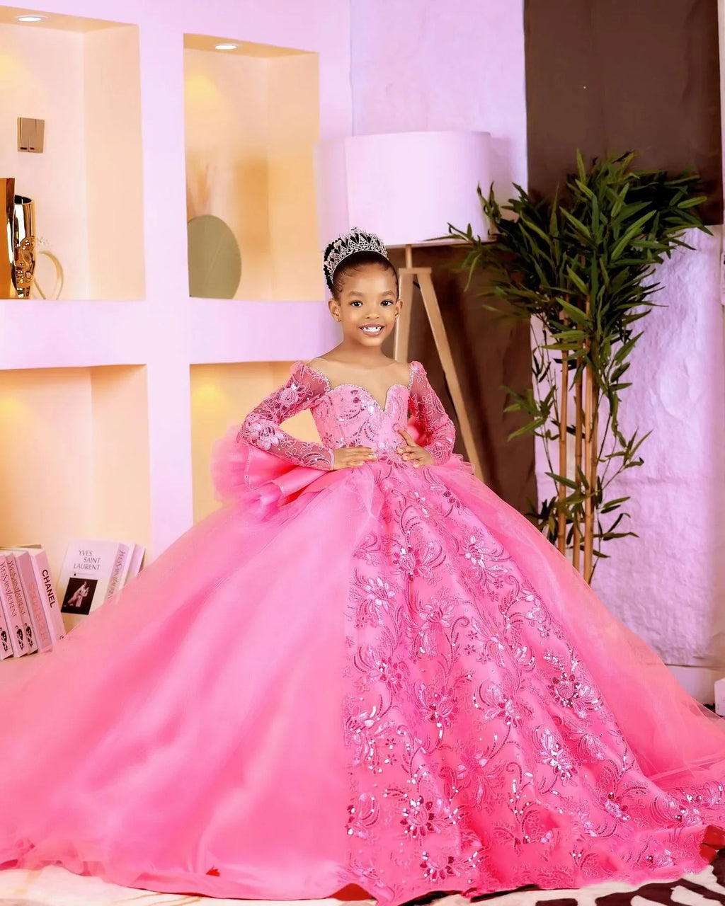 Customized Pink Flower Girl Dresses Children Birthday Dress Illusion Sheer Neck Long Sleeves Beaded Lace Princess Ball Gowns