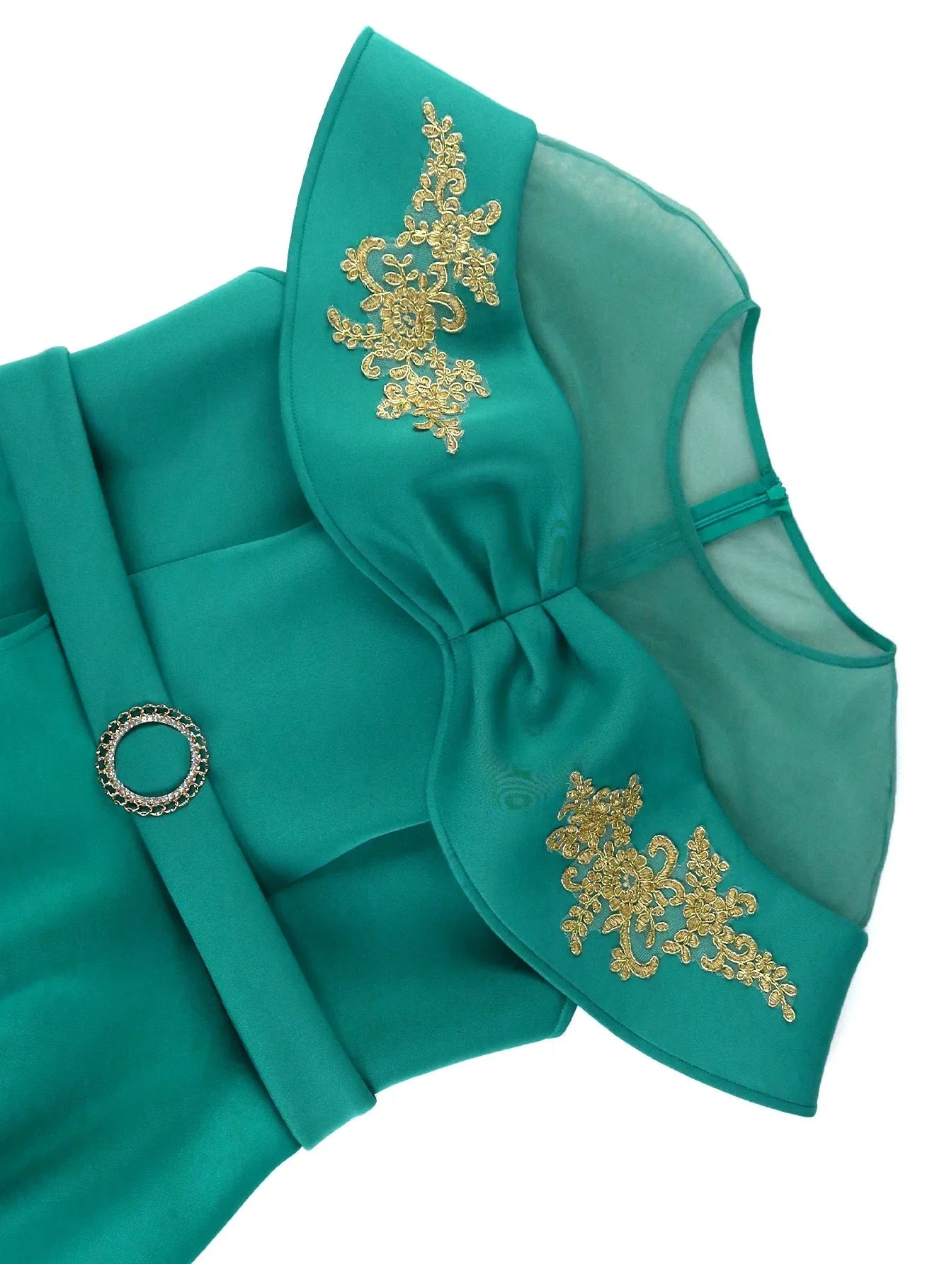 Elegant green cape sleeve sheath evening dress with appliques, designed by SHOWLU FASHION STORE, featuring intricate details and flowing fabric.