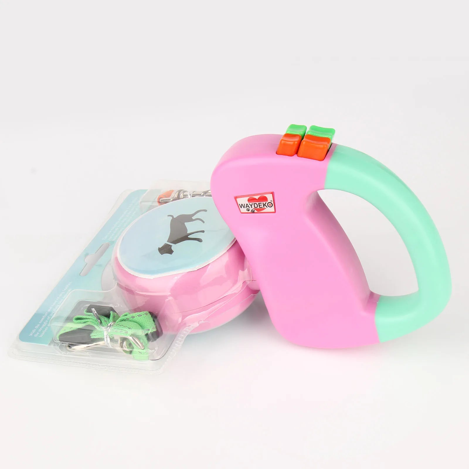 Showlu Dual Retractable Dog Leash with reflective leads, tangle-free design, and 360° movement for secure walking.