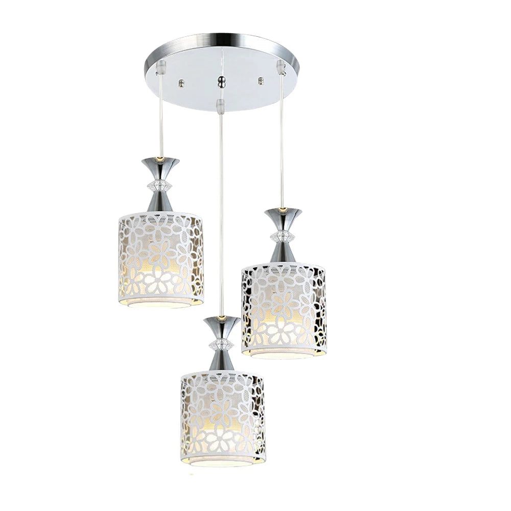 Modern Showlu 3-light petal pendant lamp with iron finish, E27 ceiling chandelier featuring a stylish floral design.