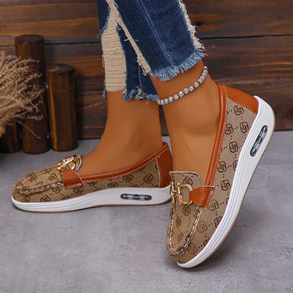 Roar Uthaug women's retro flat shoes with round toe, metal decor, slip-on design, by SHOWLU FASHION STORE