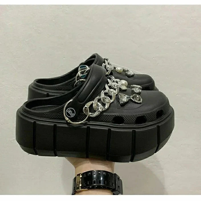 SHOWLU Women's lightweight EVA platform garden clogs with open toe design, perfect for summer beach and outdoor wear.