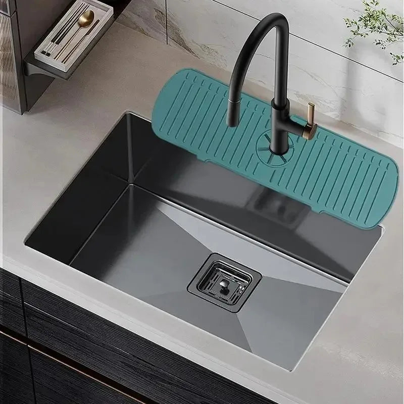 Showlu Smart General silicone faucet splash guard preventing water splashes around kitchen sink faucet
