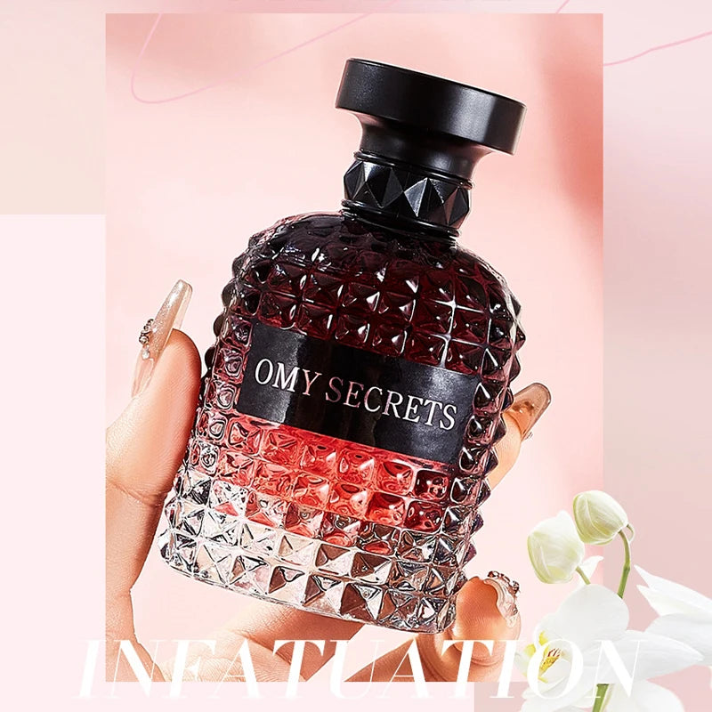 Eelhoe Miss Adventure floral perfume bottle with rose and jasmine scent, elegant Eau De Toilette design, showcased in the image.