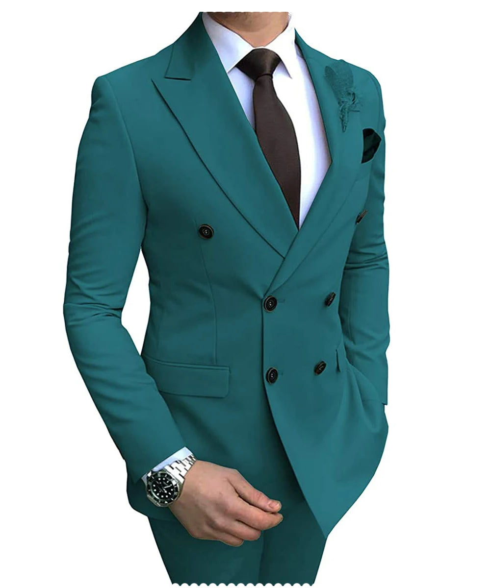 Beige men's 2024 slim-fit double-breasted suit with notch lapel, blazer and pants, ideal for wedding or casual occasions.