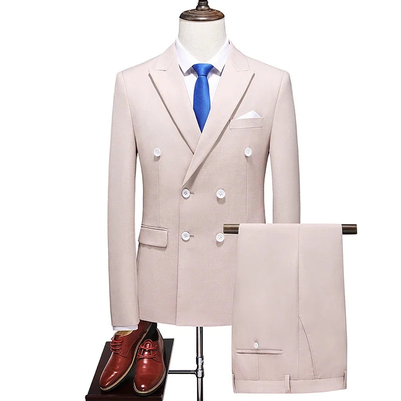 Men's slim fit double-breasted business suit by Showlu Fashion, featuring a classic tailored design for formal occasions.