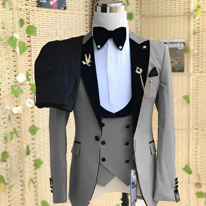 Beige formal men’s 3-piece suit with peaked lapel, blazer, vest, and pants, suitable for weddings, business, or parties.