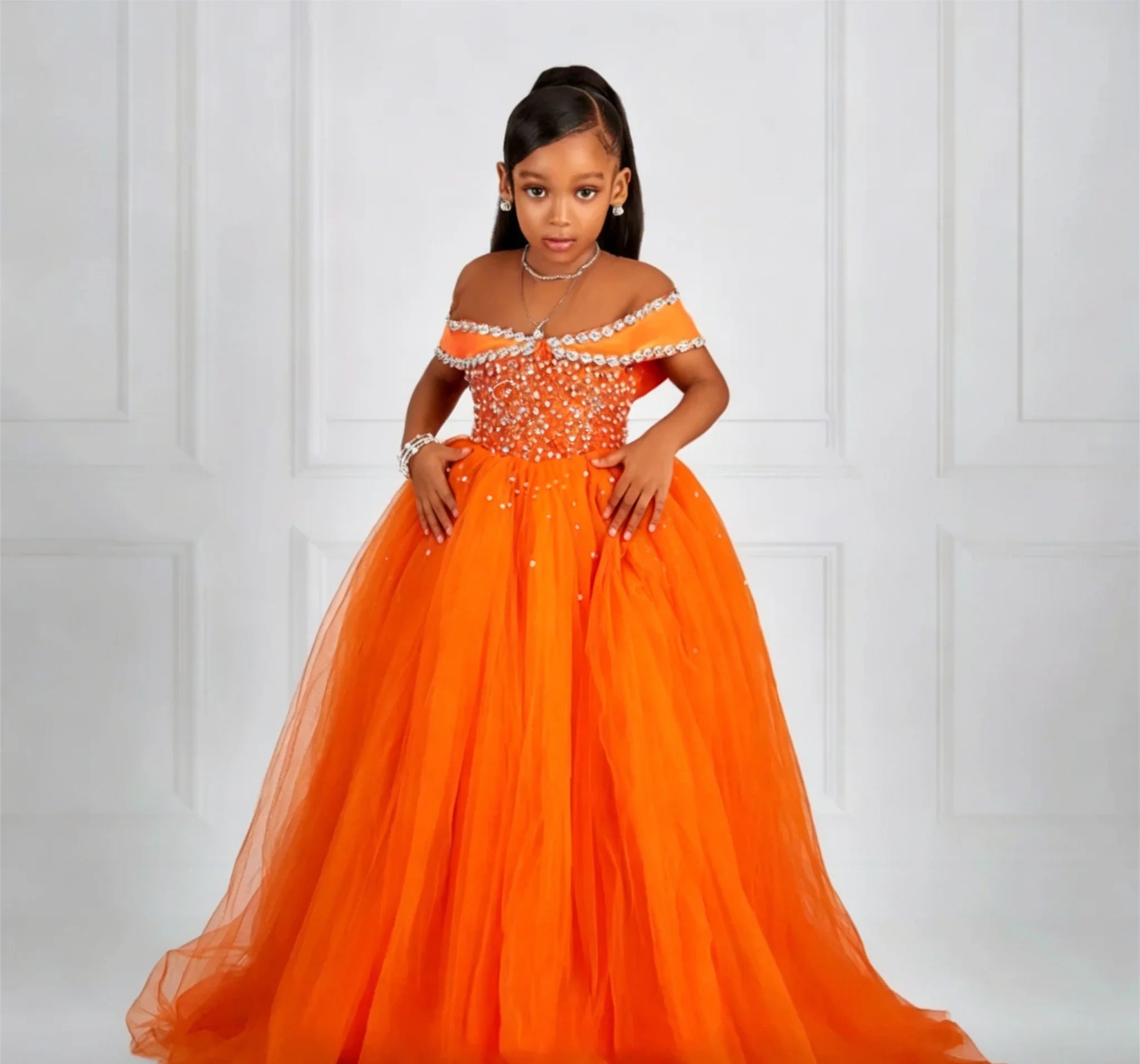Luxury Customized Off Shoulder Flower Girl Dresses for Wedding Beading Tulle Floor Lenght Girls Birthday First Communion Gown