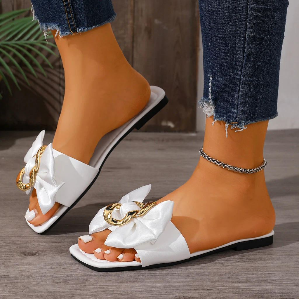 Summer Hot Selling Square Headed Comfortable Flat Slippers Fashionable Style Anti Slip Bow Casual Women's Slippers in Large Size