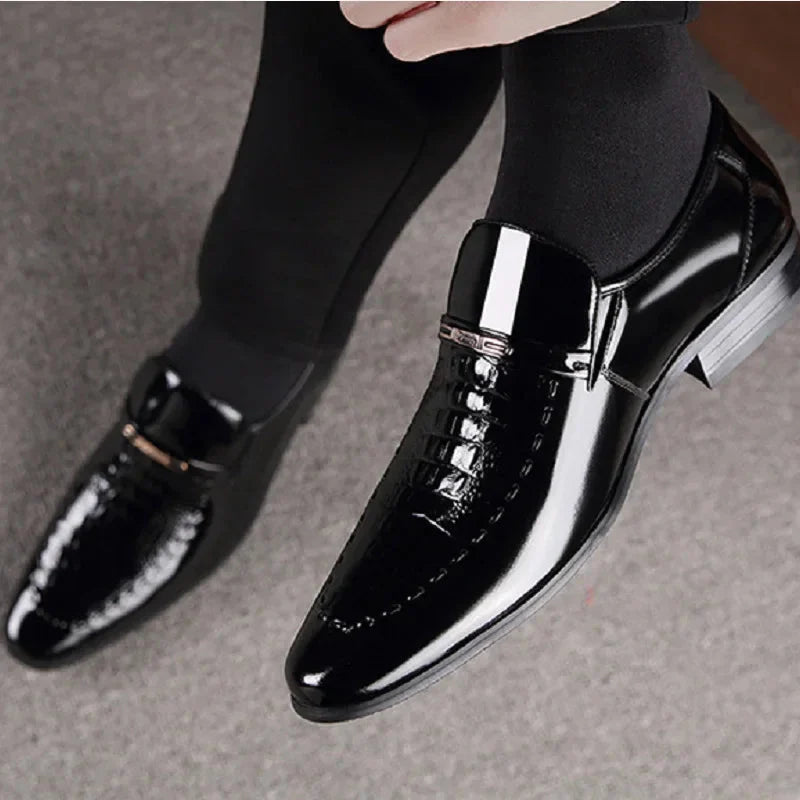 SHOWLU men's patent leather Oxford shoes with height-increasing formal loafers, sleek black design, polished finish, and classic style.