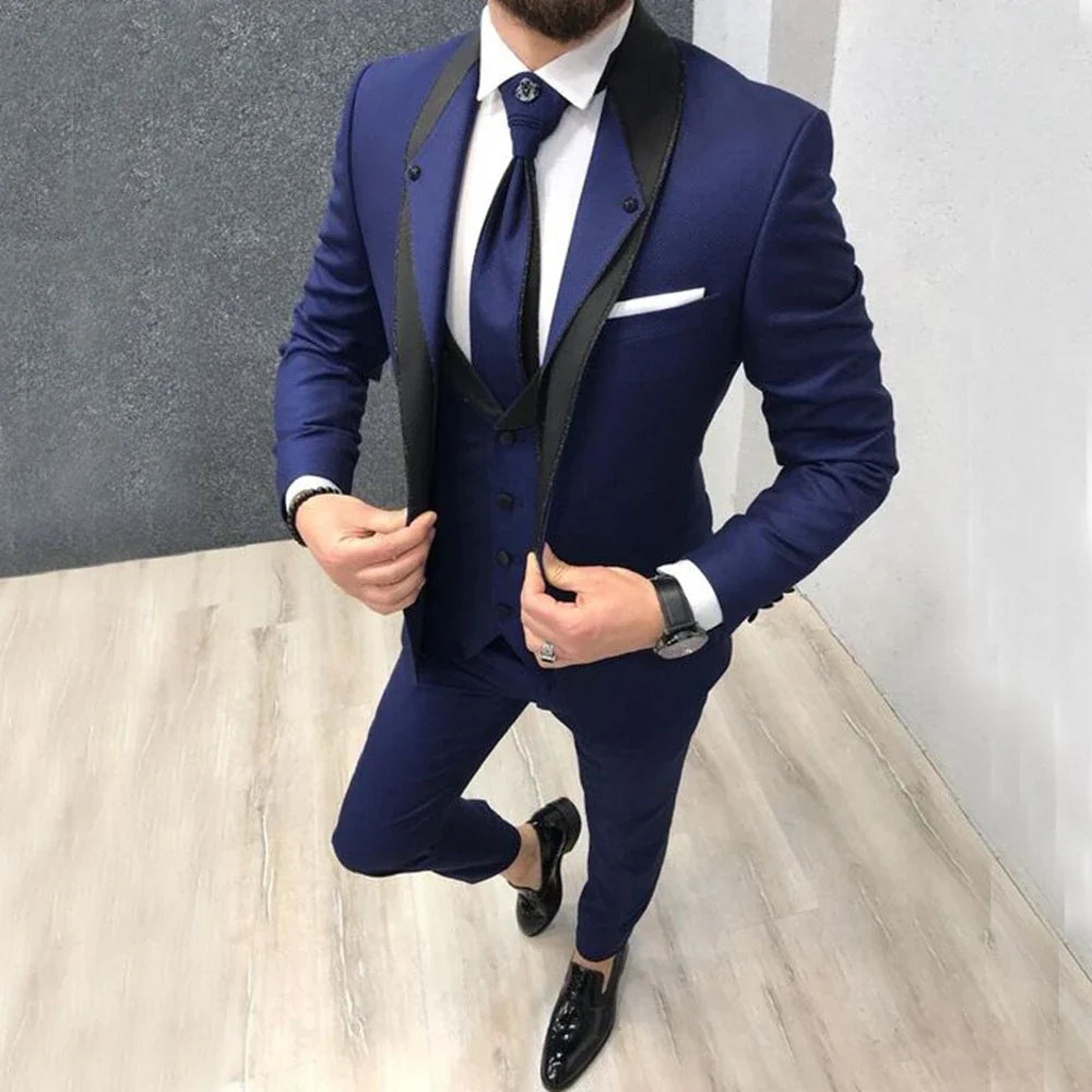 SHOWLU men's 3-piece slim fit suit with wool blend fabric, featuring jacket, vest, and trousers for business or wedding attire.