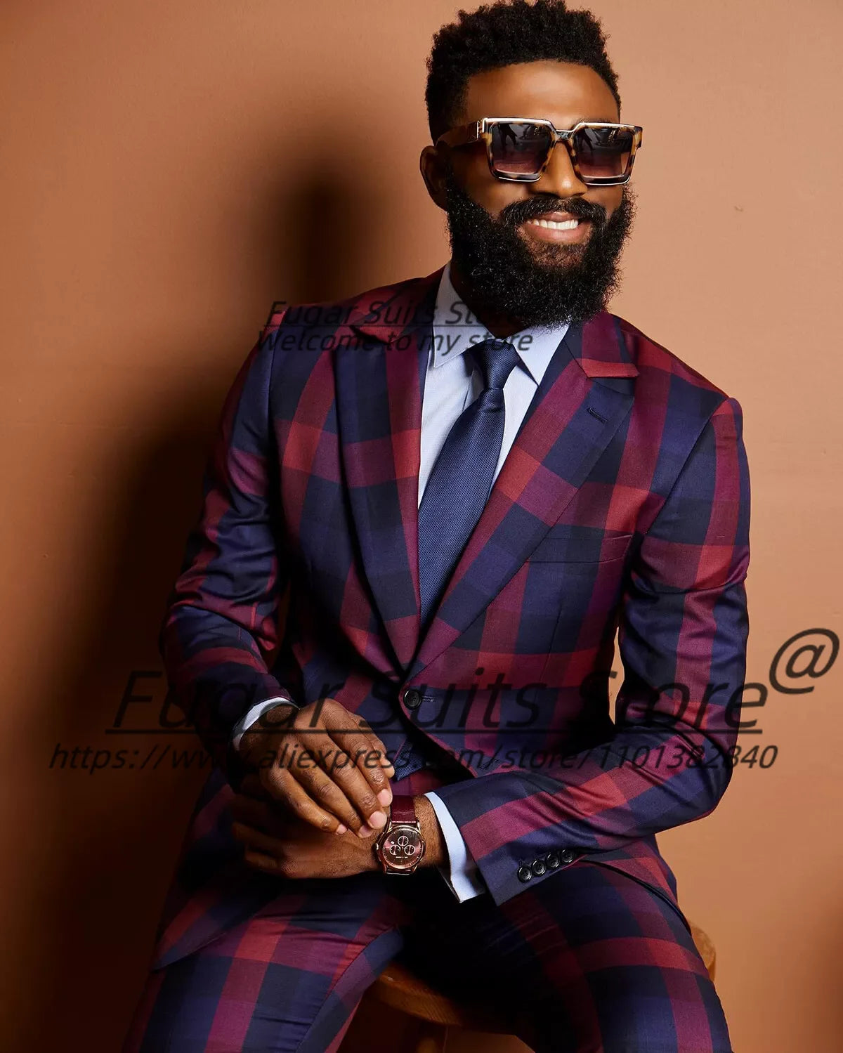 Slim fit men's plaid prom suit with notched lapel, casual blazer and tuxedo set, stylish and handsome for formal occasions