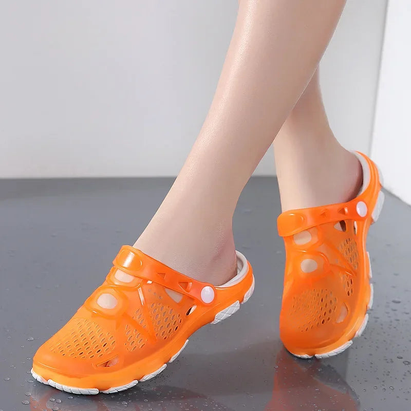 Showlu Women's casual jelly sandals, flat outdoor beach water shoes with clear, flexible material perfect for summer water activities.