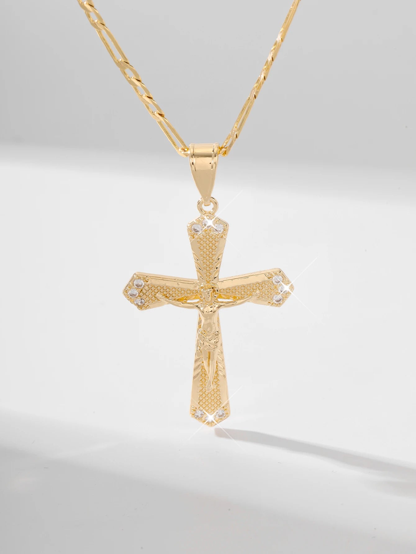 Showlu Fashion Store Women's Christian cross pendant necklace with religious design, suitable for prayer, baptism, and Christmas gifts.