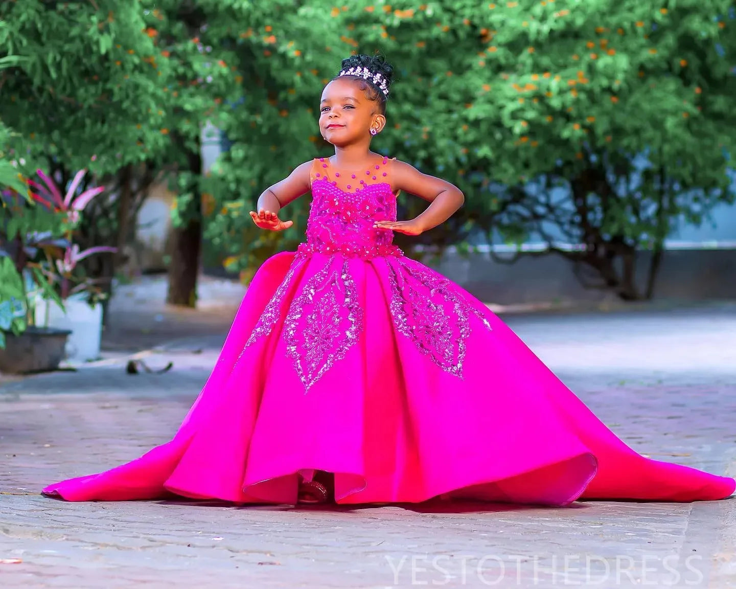 Fuchsia flower girl dress with beaded lace satin fabric for birthday parties, by SHOWLU FASHION STORE.