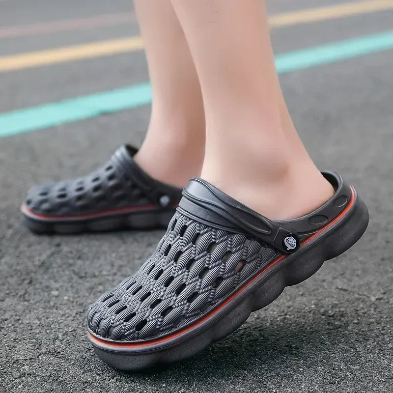 Men's and women's outdoor summer sandals made of soft EVA, ideal for beach, garden, home, and hiking activities.