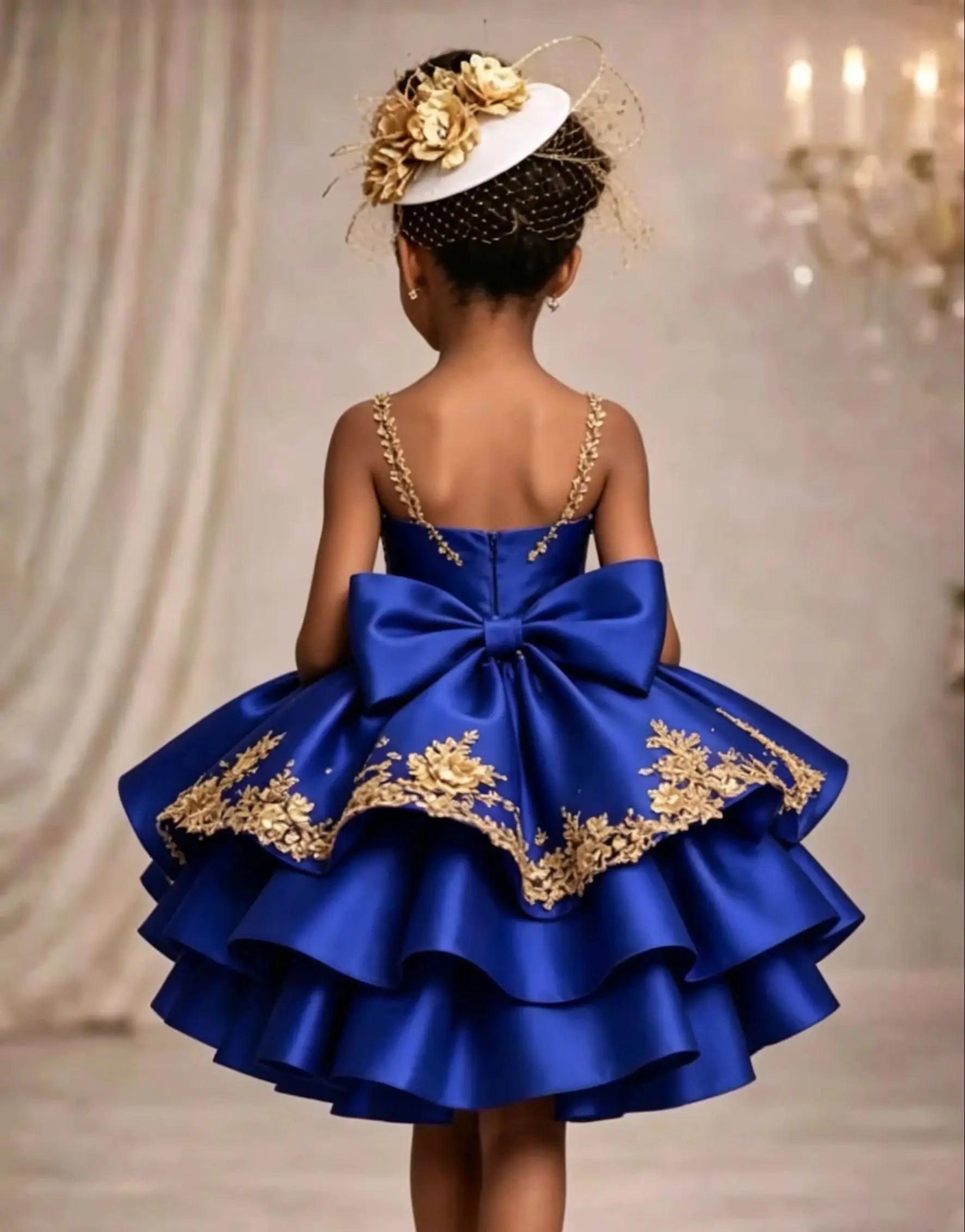 Customized Flower Girl Dresses for Wedding Satin Sleeveless with Bow Lace Applique Knee Lenght Kids First Communion Gowns