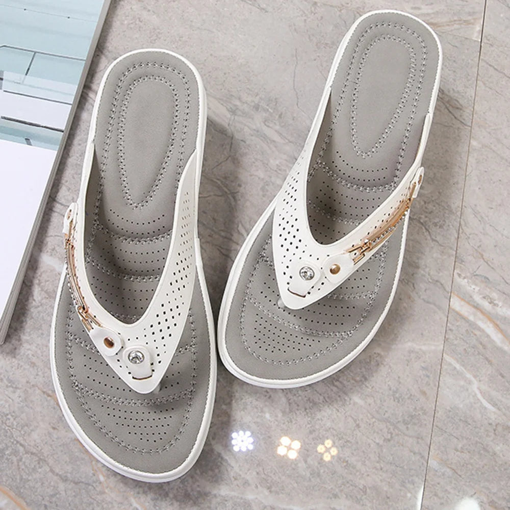 Women's soft cushion flip flops thong sandals with cushioned soles and casual orthotic support, perfect for comfortable summer wear.