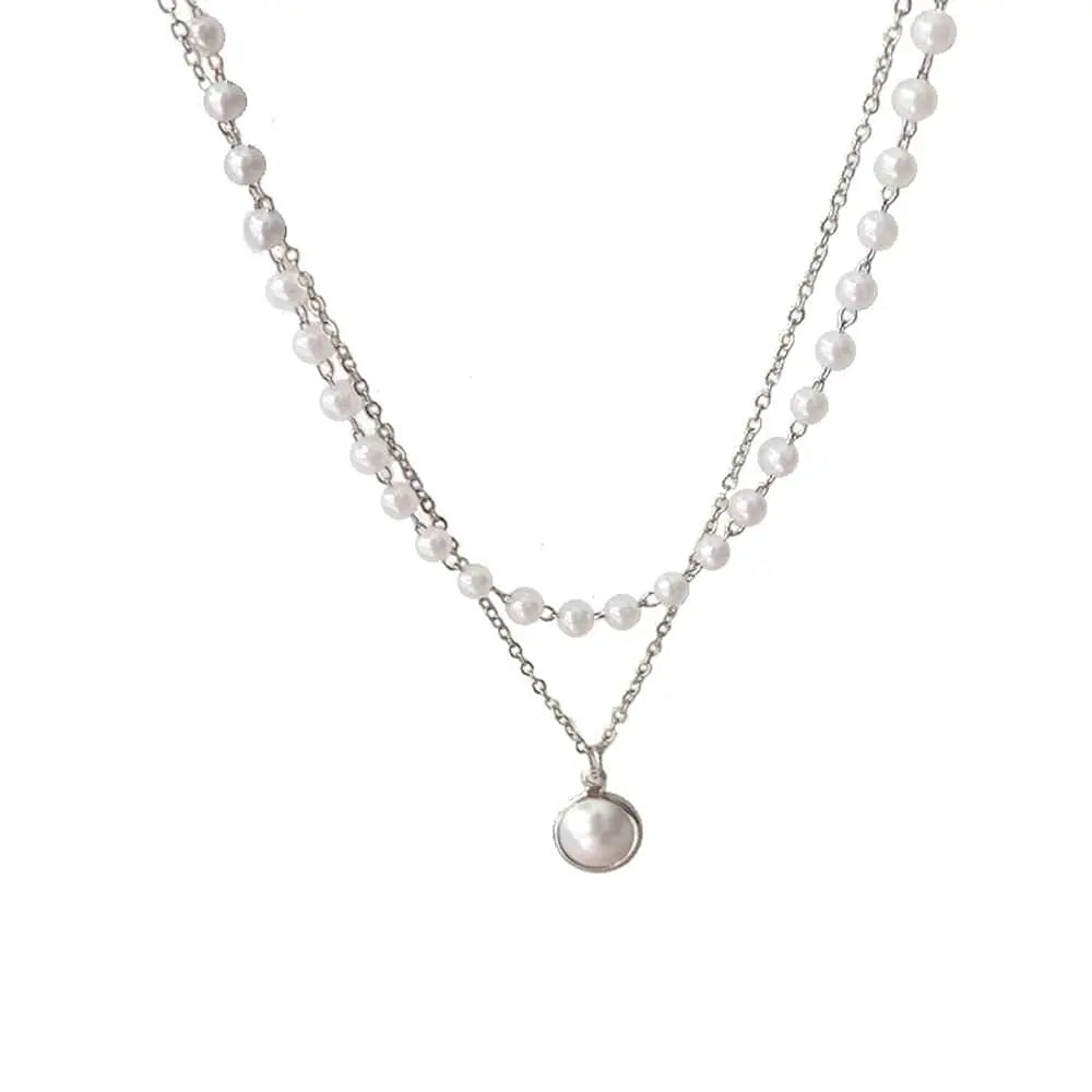 Sumeng Pearl Choker Necklace for women featuring a double-layer chain with a pendant, showcasing elegant K-pop-inspired jewelry.