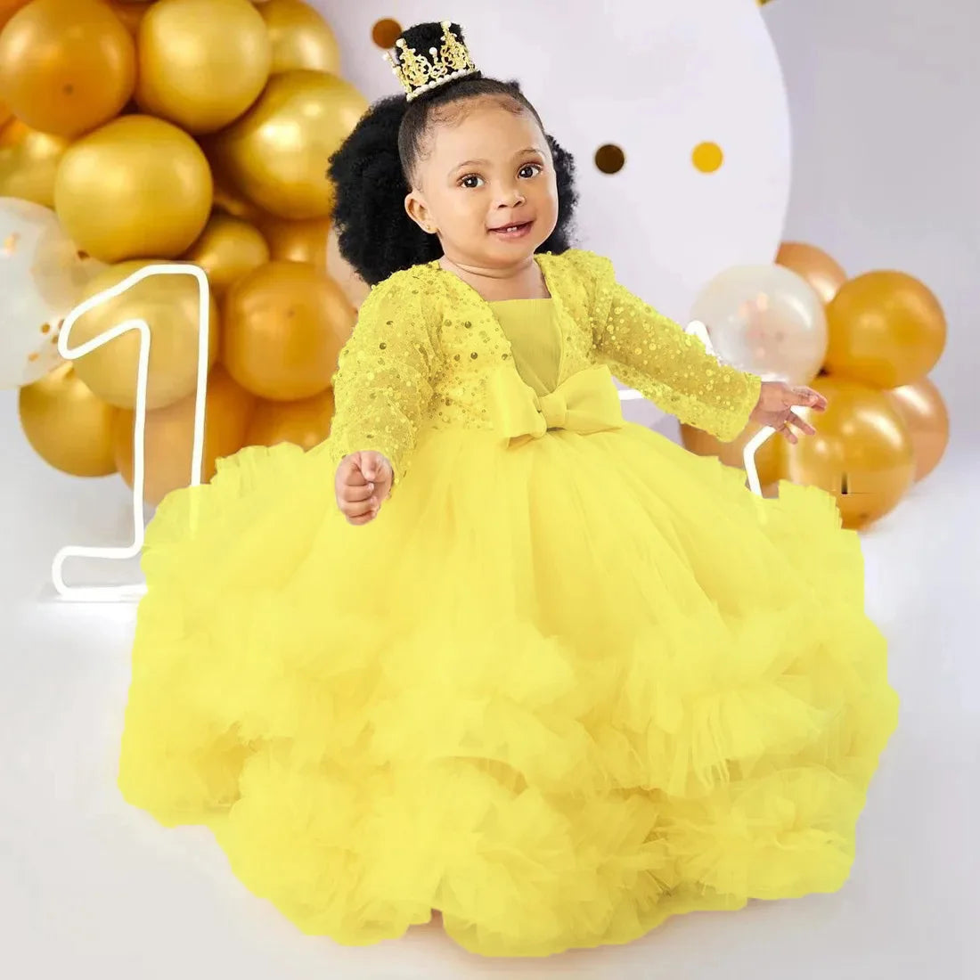Baby girl flower girl dress with sequins, full sleeves, floor-length, suitable for weddings and special occasions.
