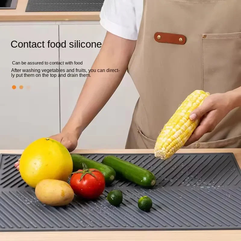 Showlu Smart General silicone sink protector mat with drainage holes, designed to protect sink surfaces and catch debris.